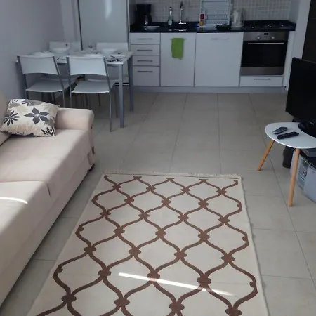Babylon 40 - 1 Bed Private Home Sleeps Up To 4 * シダ